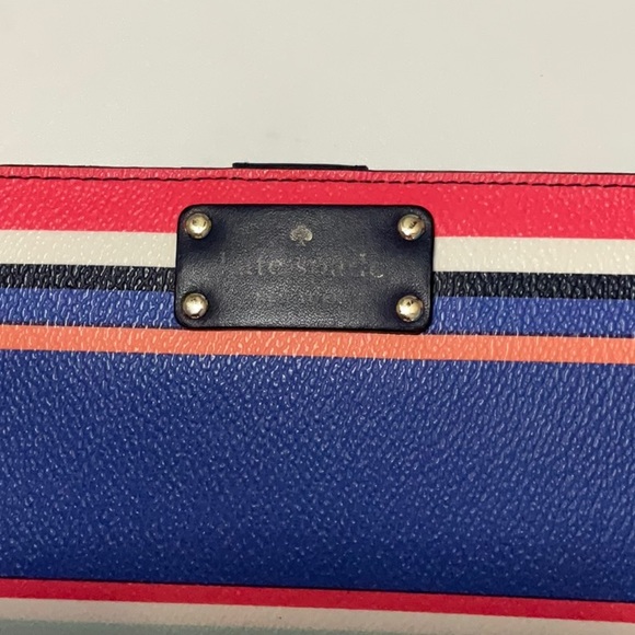 Kate Spade Wellesley Hannah Tropical Stripe Bay Crossbody and matching wallet - Picture 3 of 8